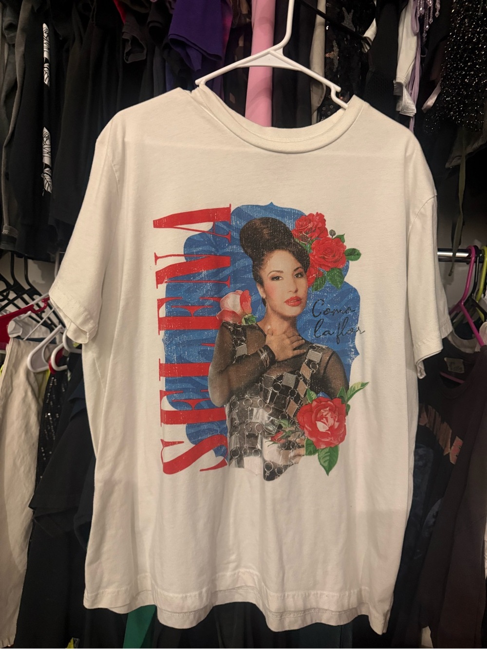 White Graphic Selena Tribute Tee with Red Roses